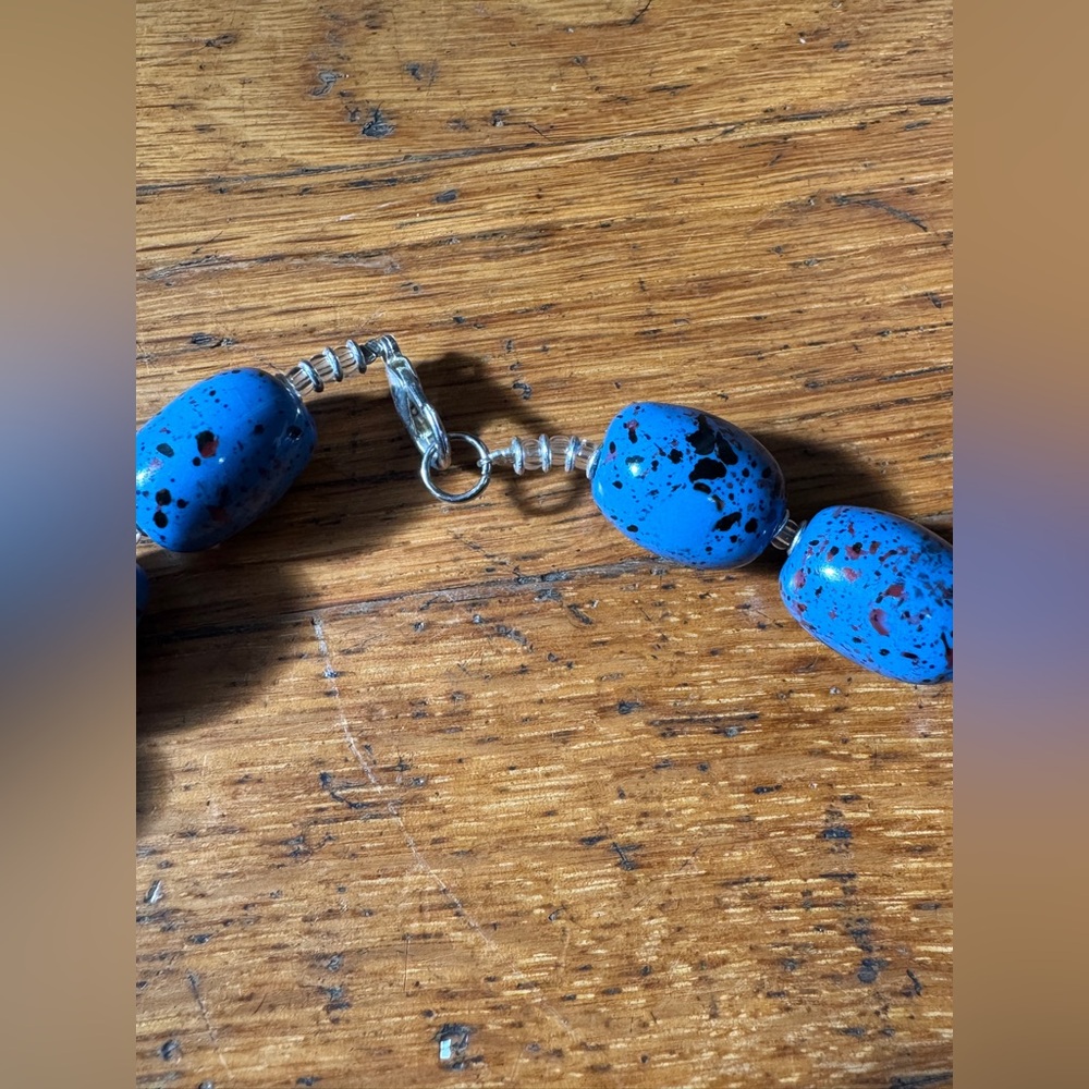 60s Vintage Blue Beaded Necklace - Picture 4 of 5